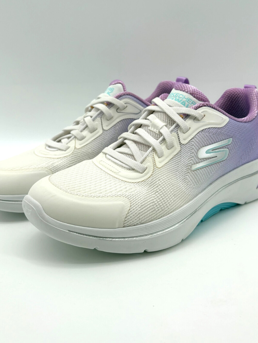 Skechers Go Walk Women's Arch Fit Lavender Athletic Shoes Size 7